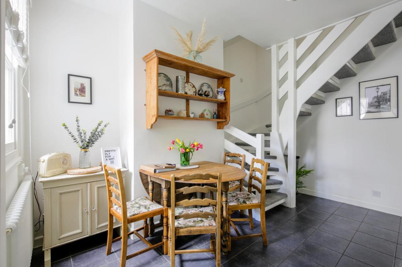 Chester Stays - Lovely 2 Bedroom House In The Heart Of Chester Ngoại thất bức ảnh
